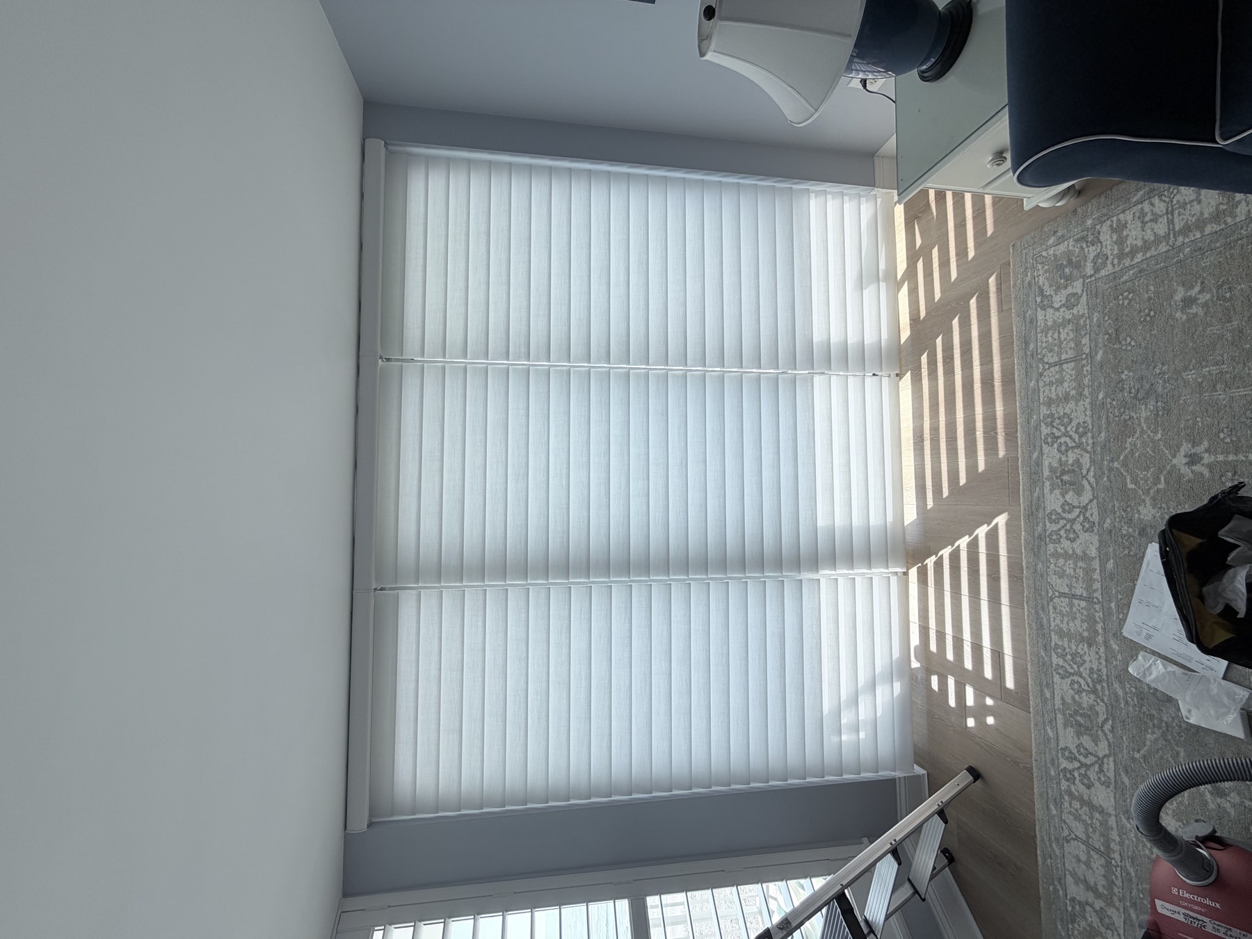 Hunter Douglas Silhouettes in Paradise Pointe